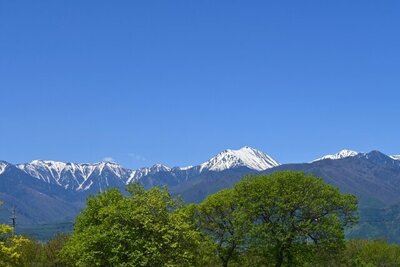 雄大な山々